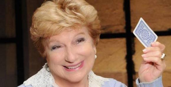 Valeria Valeri si è spenta a 97 anni: una vita tra tv e teatro, sempre sulla cresta dell’onda