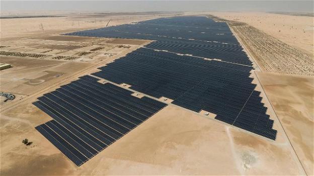 Emirati Arabi: in funzione Noor Abu Dhabi, l’impianto di pannelli solari più grande al mondo