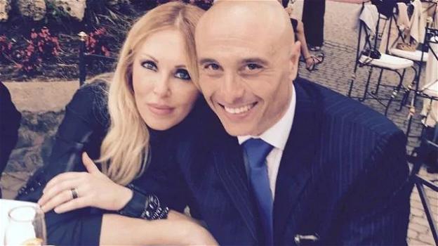 Roberta Buzzone e la sua bellissima dedica d’amore al marito Massimo Marino per festeggiare i due anni di matrimonio