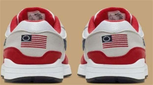 Scarpe Nike ritirate: istigano al razzismo