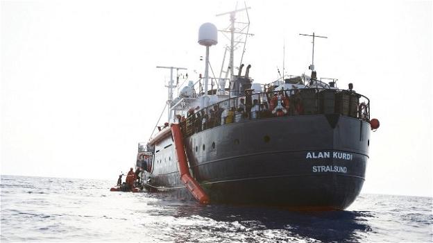 La nave Alan Kurdi verso Lampedusa. Previsto nuovo braccio di ferro con il governo