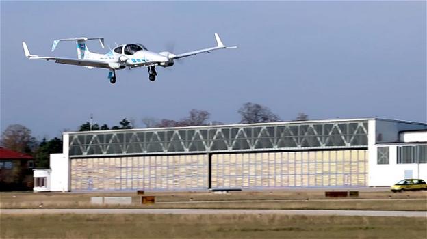 Per la prima volta nella storia, un aereo atterra autonomamente senza assistenza dell’aeroporto