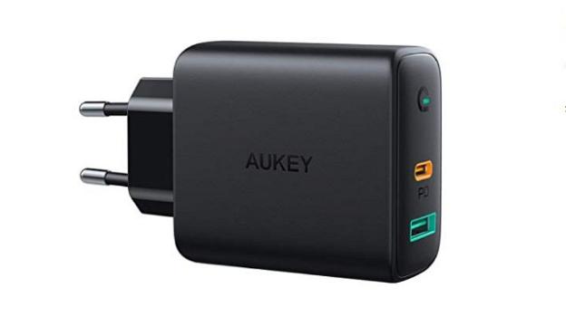 Aukey PA-D1 e PA-D2: ecco i caricabatterie da 30 watt multipresa