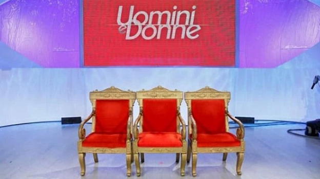 Uomini e Donne, il primo papabile tronista acclamato dal web