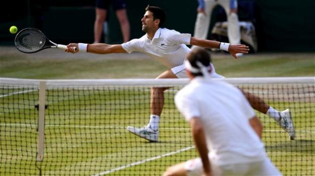 Novak Djokovic vince il suo 5° Wimbledon: batte in finale Roger Federer con il risultato di 3-2