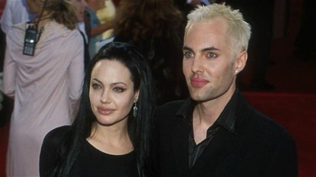 Angelina Jolie: continuano a far discutere le voci sul presunto incesto con il fratello James