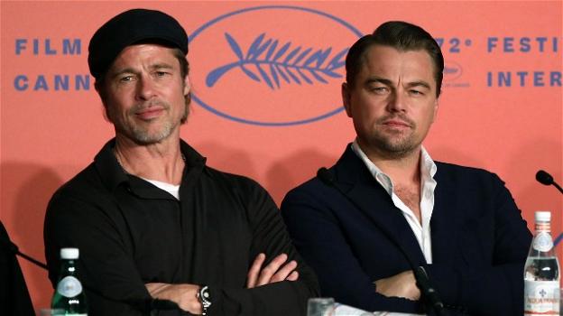 Brad Pitt prende le distanze da DiCaprio: “Non sa recitare, è insopportabile”