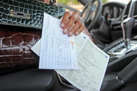Addio al Bollo Auto, la sentenza della Corte di Cassazione: “Le Regioni hanno la facoltà di abolirlo”