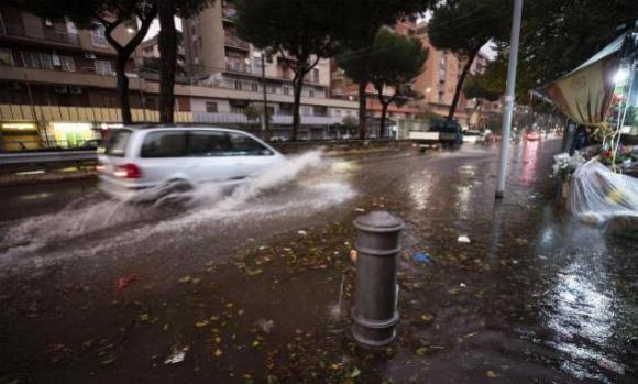 Addio estate, nuova violenta ondata di maltempo: in arrivo pioggia, temporali e forte vento