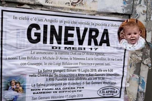 Funerali di Ginevra, la bimba di 17 mesi uccisa dal papà: gente impietrita dal dolore. Il nonno: “Spero suo padre viva, deve soffrire”