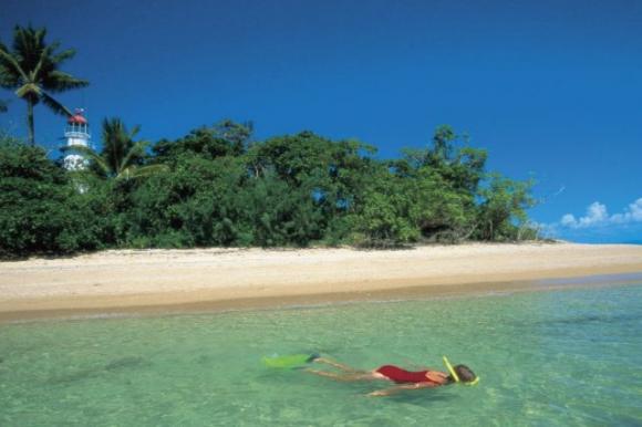 Il lavoro dei sogni: cercasi custode per un’isola tropicale. Hai poco tempo per candidarti