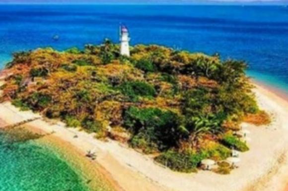 Il lavoro dei sogni: cercasi custode per un’isola tropicale. Hai poco tempo per candidarti