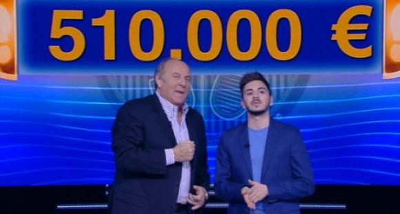 Caduta Libera: Nicolò continua a vincere, ma presto potrebbe dover lasciare il programma