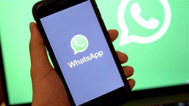 WhatsApp, allarme: tre bug consentono di manipolare i messaggi