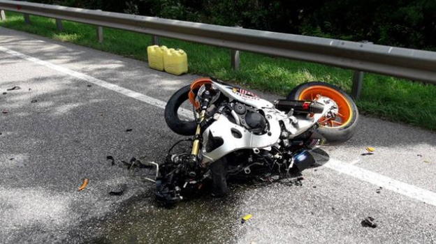 Tragico incidente lungo la strada statale 12: perdono la vita due giovani di Barbiano e Villandro