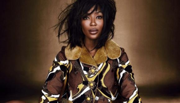 Naomi Campbell respinta in un hotel: “Non puoi entrare, sei nera”. Il duro sfogo della modella