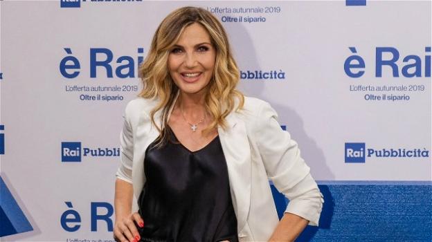 Lorella Cuccarini sulle polemiche per il rientro in Rai: "Non sono raccomandata"