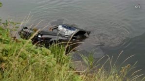 Canada, 13enne risolve un caso irrisolto da 27 anni tuffandosi in un lago con la sua action cam
