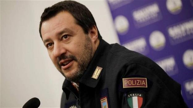 Salvini criticato dai sindacati di polizia per i ritardi nel pagamento degli straordinari