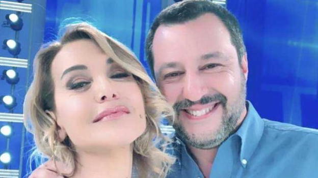 Matteo Salvini potrebbe essere ospite alla seconda puntata di "Live-Non è la D’Urso" nell’uno contro tutti