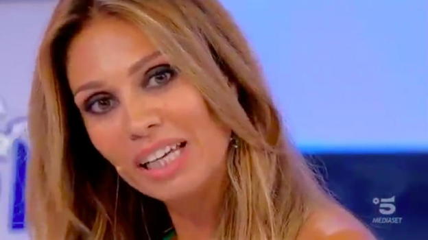 Uomini e Donne over, Pamela Barretta attacca Stefano: "Morto di fama"