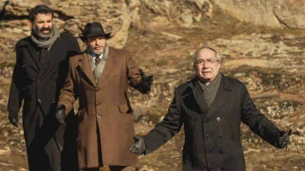 Il Segreto, anticipazioni puntata 24 settembre: Raimundo e Don Berengario impediscono a Don Anselmo di uccidersi