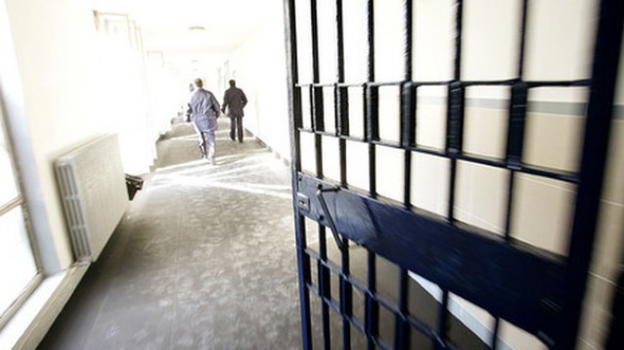 San Gimignano: 15 agenti di polizia penitenziaria indagati per pestaggio
