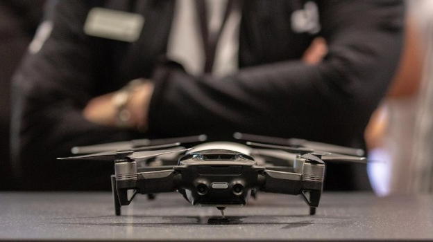 Grande opportunità per i malati di SLA: il drone che si comanda con lo sguardo