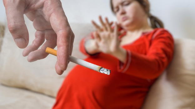 Le gestanti che fumano mettono a rischio la fertilità delle figlie femmine