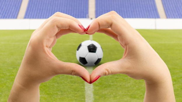 No alla violenza sulle donne: il rosa in campo