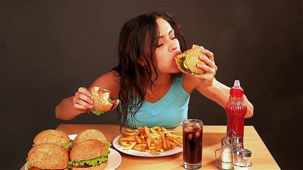 Mangiare senza ingrassare: la scienza svela il segreto