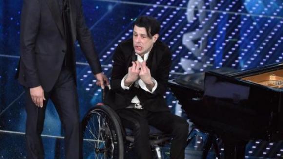 Ezio Bosso ai suoi fan: “Non posso più suonare. Ma vi chiedo un favore…”