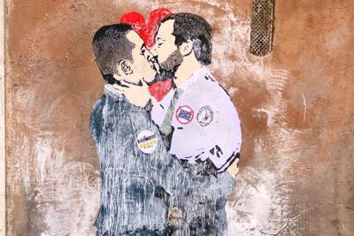 La nuova opera del “banksy torinese”: protagonisti Zingaretti, Di Maio e il gatto “schifomadò”