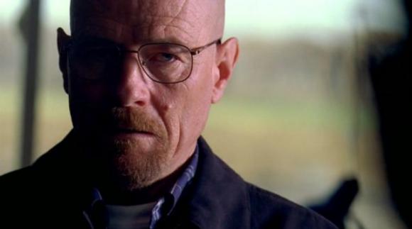 Uomo molto somigliante a Walter White ricercato per traffico di metanfetamina