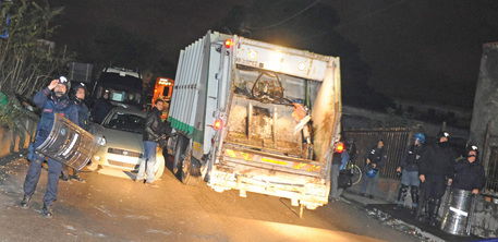 Ruba il camion compattatore per fare serata a Montecarlo con un’amica