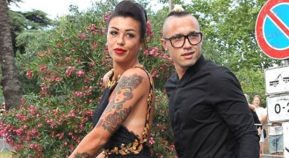 Claudia Nainggolan, il sorriso più bello contro il cancro insieme all’amica Emra