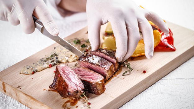 Mangiare carne rossa non causa il cancro: lo dice uno studio