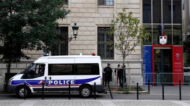 Strage nella prefettura di Parigi: morte 4 persone