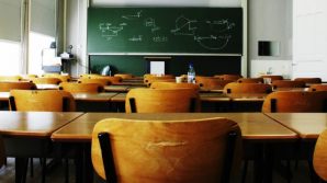 Concorso straordinario secondaria: necessari almeno tre anni di servizio