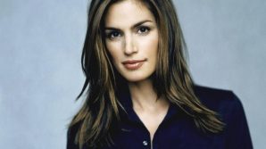 Cindy Crawford: le saune mattutine sono il segreto della sua eterna giovinezza