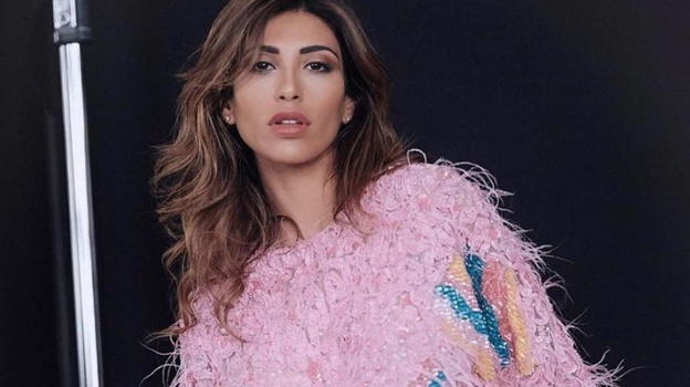 Mila Suarez attacca Alex Belli: "Per lui mi son rifatta il seno e il naso"