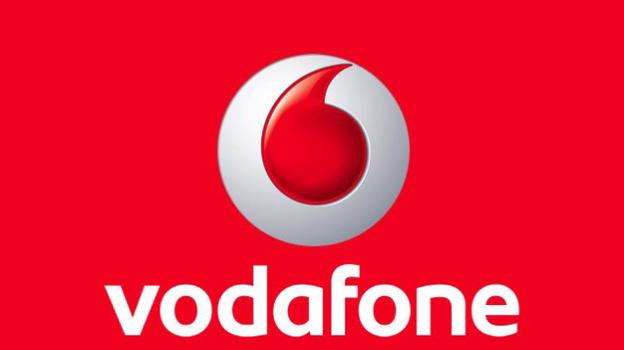 Vodafone esagera e offre, non proprio a poco, minuti illimitati e 100 Giga