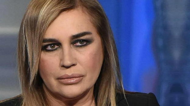 Lory Del Santo confessa: "Ho rischiato di morire, con me c’era Giancarlo Giannini"