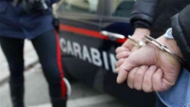 Lecce, adesca 16enne online e la violenta: arrestato un 22enne