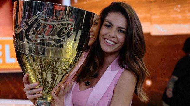 Amici Celebrities, Pamela Camassa vince la prima edizione del talent di Canale 5: critiche per Loredana Berté