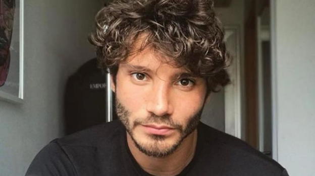 Stefano De Martino sarà a Sanremo senza Belen