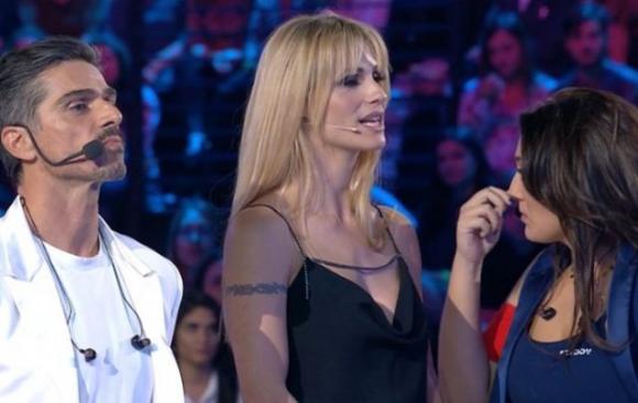 Amici Celebrities, lite tagliata dalla messa in onda: ecco cosa era successo