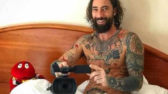 Torino: si fa un selfie con Brumotti ma è un latitante. Arrestato