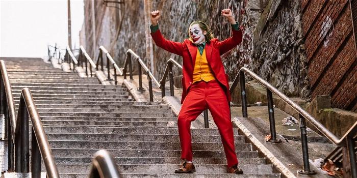 Joker, le scale del Bronx diventano un’attrazione. Ma i residenti avvertono: “Sono pericolose”