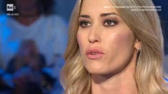 Il dramma di Elena Santarelli: “Dopo il tumore di Giacomo non dormirò mai più serena”